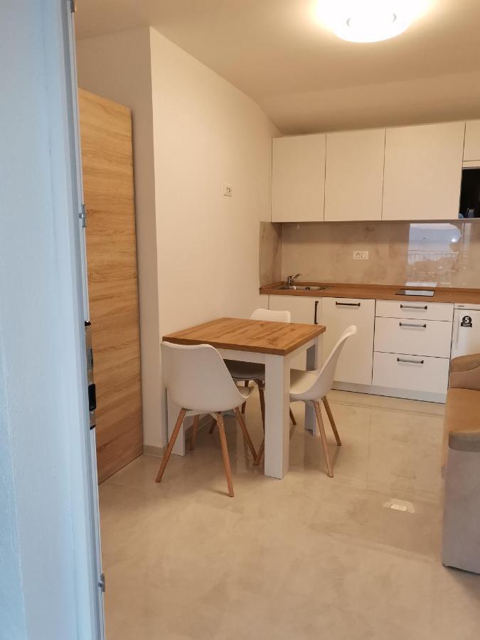 Apartment Luka Makarska Eksteriør billede